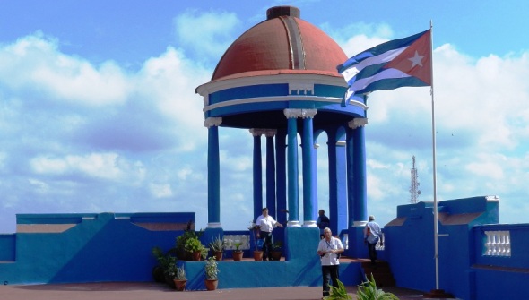 bandera-cubana-en-la-cupula